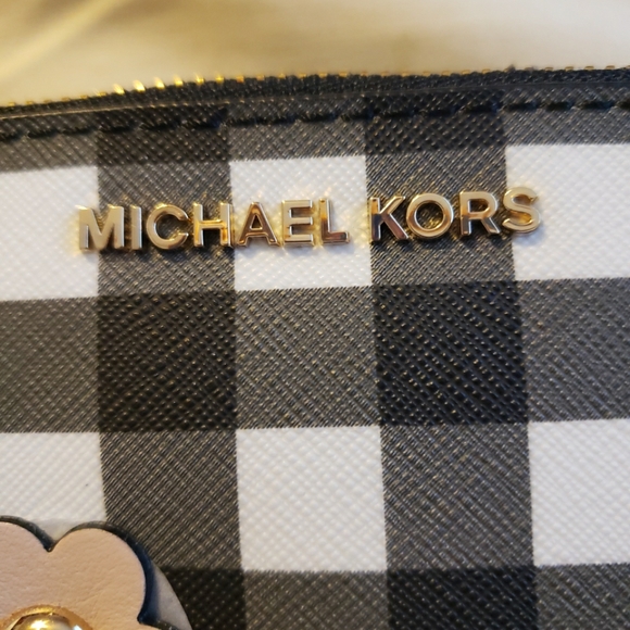 NWOT Michael Kors Black/White Gingham Wristlet Wallet - Picture 9 of 9